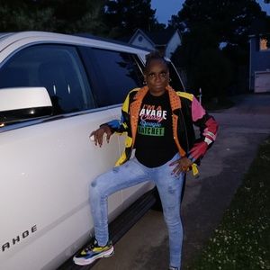 Meet your Posher, Michele